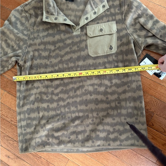 Volcom Tan Patterned Snap Shirt - Picture 4 of 4